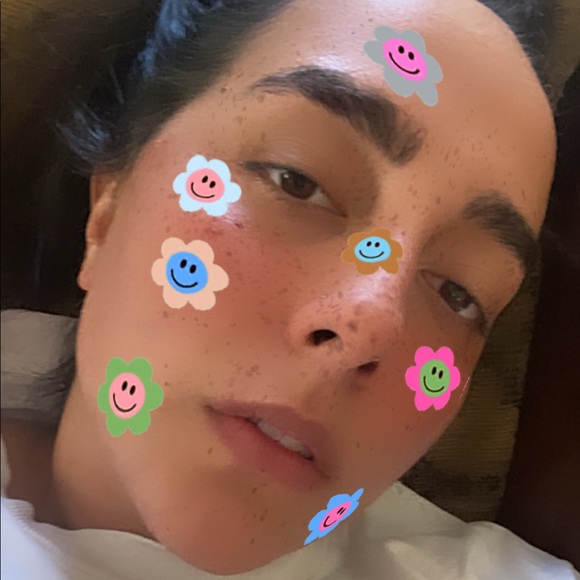 Meet your Posher, Yasmeen - Picture 2 of 2